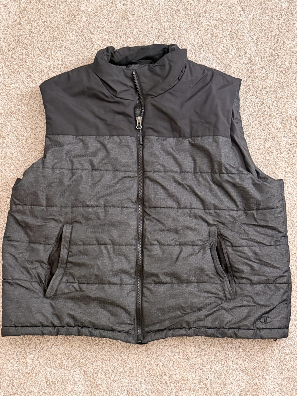 Champion Men's Black and Dark Gray Quilted Vest